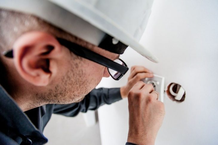 remplacement d’équipements électriques à Lisieux