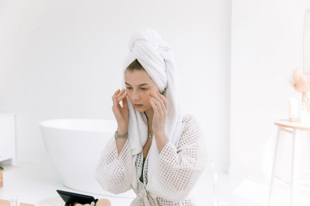 Prendre soin de son visage avec des produits bio 1 Choisir des produits 100% naturels