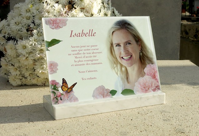 la plaque funéraire personnalisée