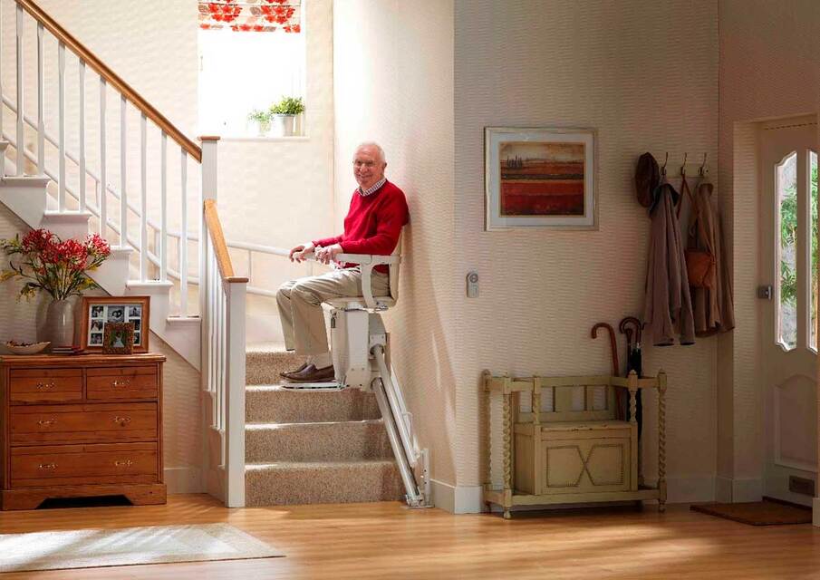 Monte-escalier pour les personnes âgées