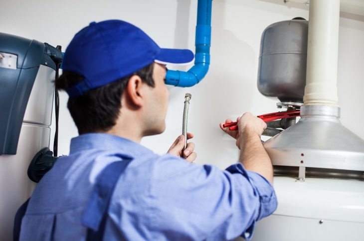 Chauffe-eau : quelles solutions en cas de panne ou fuite ?