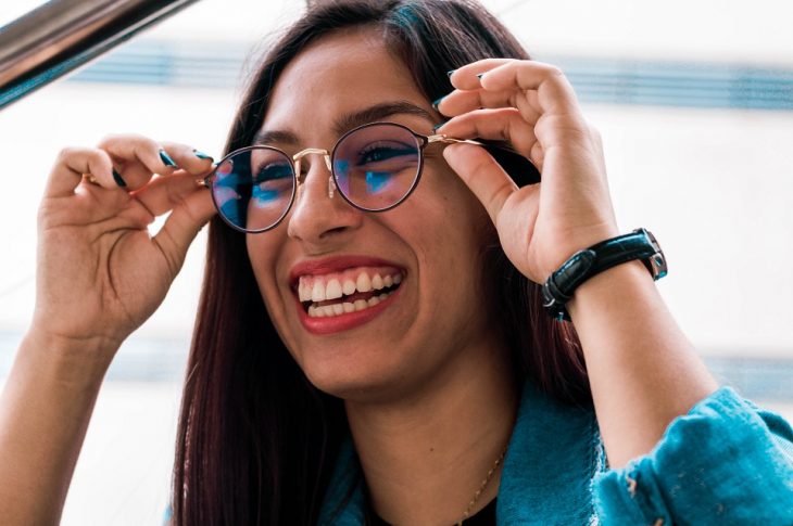 Comment bien choisir ses lunettes selon la forme du visage ?