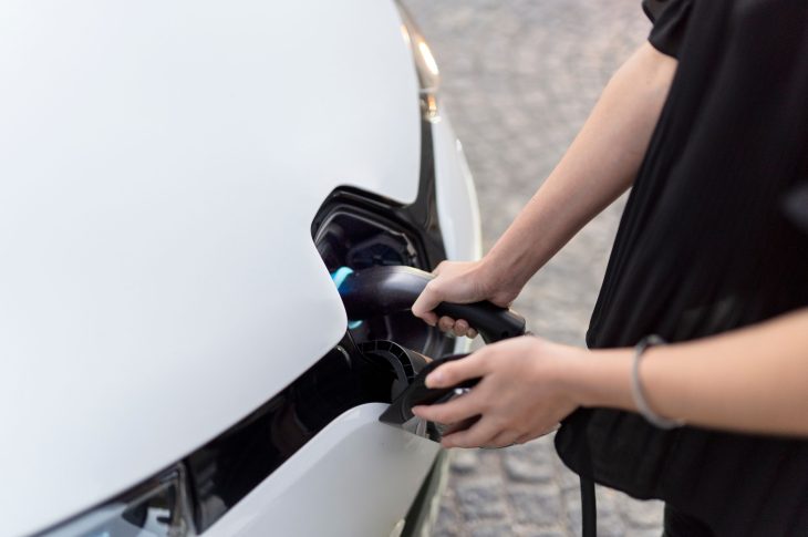 Pourquoi faut-il installer une borne de recharge électrique ?