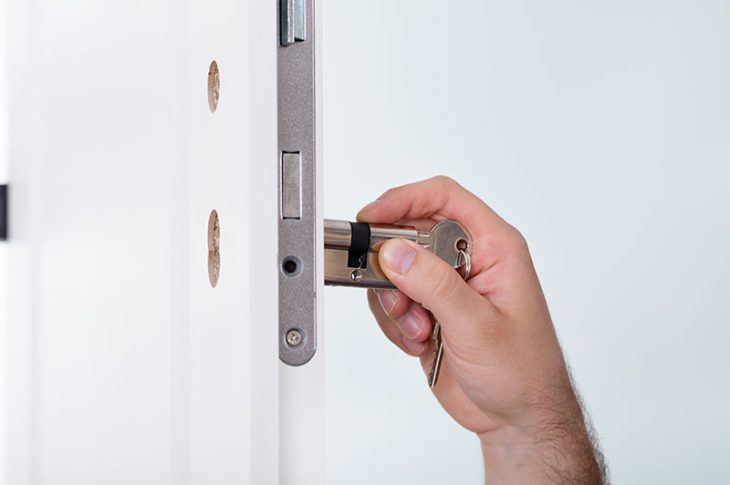 Changer de cylindre ou installer une nouvelle serrure?