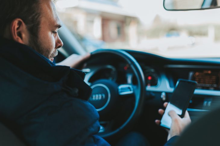 Concessionnaire automobile : pourquoi contacter une entreprise de convoyage ?